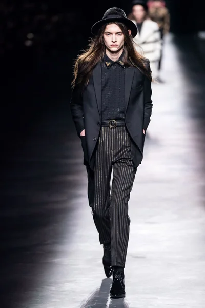 Look 55